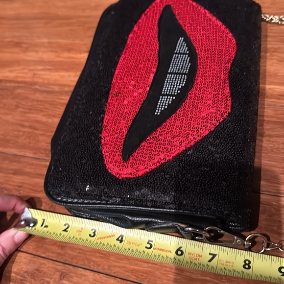 fun lip purse - Picture 6 of 8